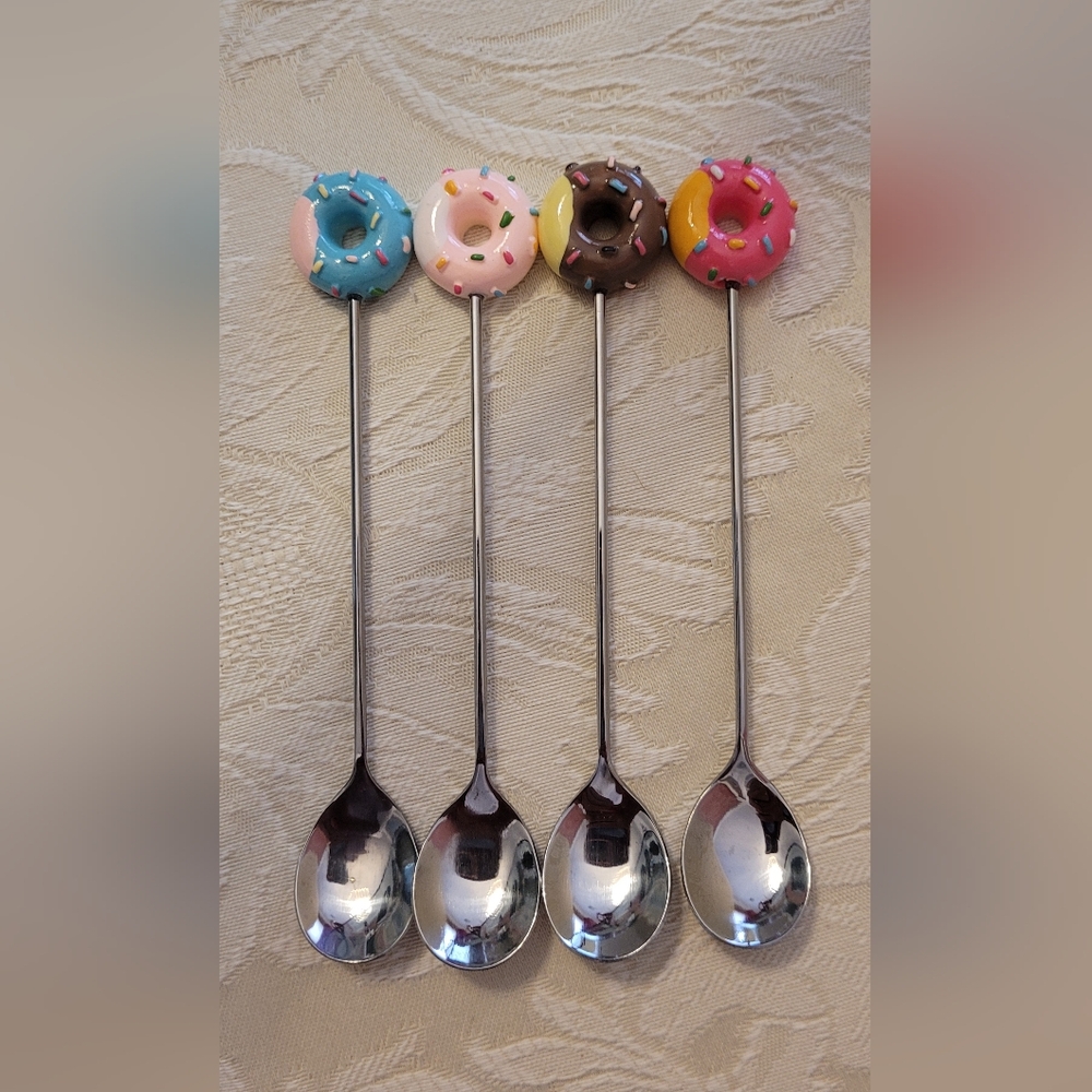 NEW 4 PIECE STAINLESS STEEL MINI DONUT TEASPOONS FOR COFFEE,  TEA, ETC.